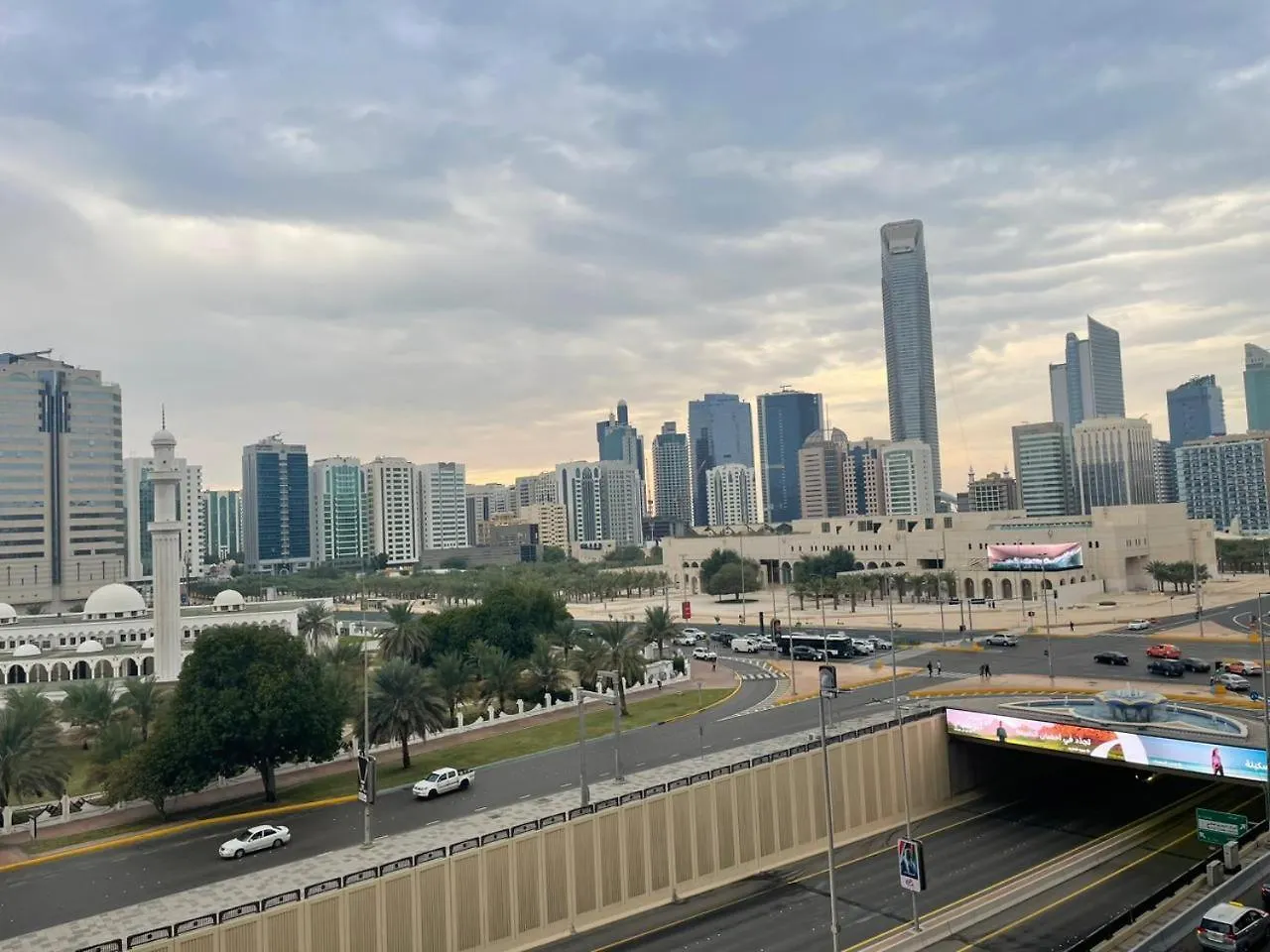 بيت شباب Heart Of Abu Dhabi - Elite Community