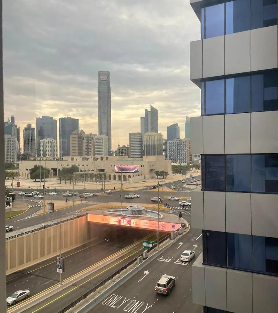 Heart Of Abu Dhabi - Elite Community Vandrehjem 0*,